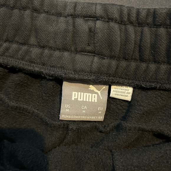 Puma Black Pants - Comfort and Style for Every Occasion - Picture 3 of 5